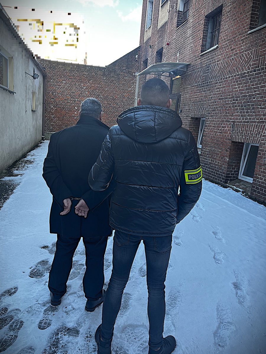 Nietrzeźwi kierujący i zatrzymania osób poszukiwanych