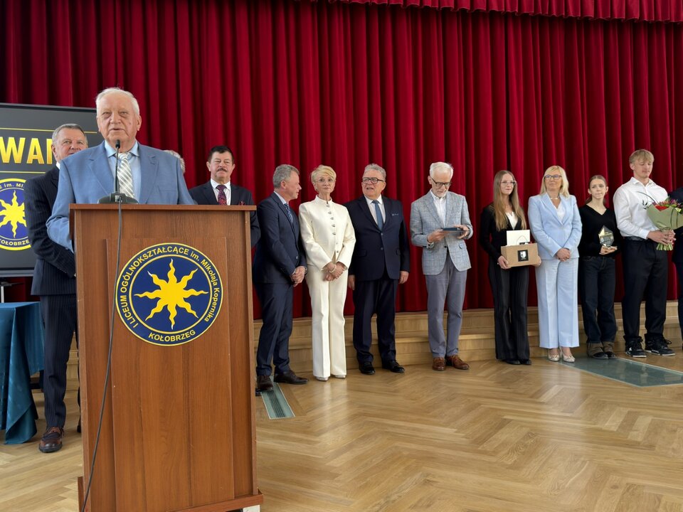 Pożegnanie wieloletniego prezesa Kołobrzeskiego Międzyszkolnego Klubu Lekkoatletycznego "Sztorm"